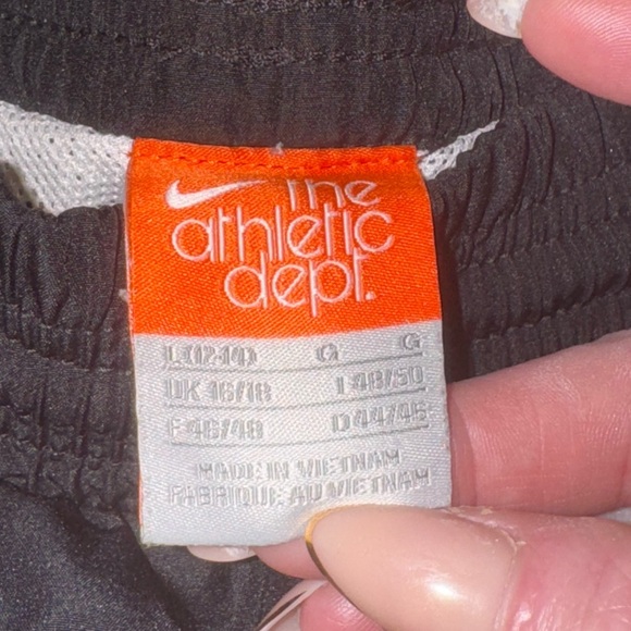 NIKE THE ATHLETIC DEPT. WOMEN'S LINED BLACK TRACKPANTS SIZE L ELASTIC WAIST - Picture 9 of 13